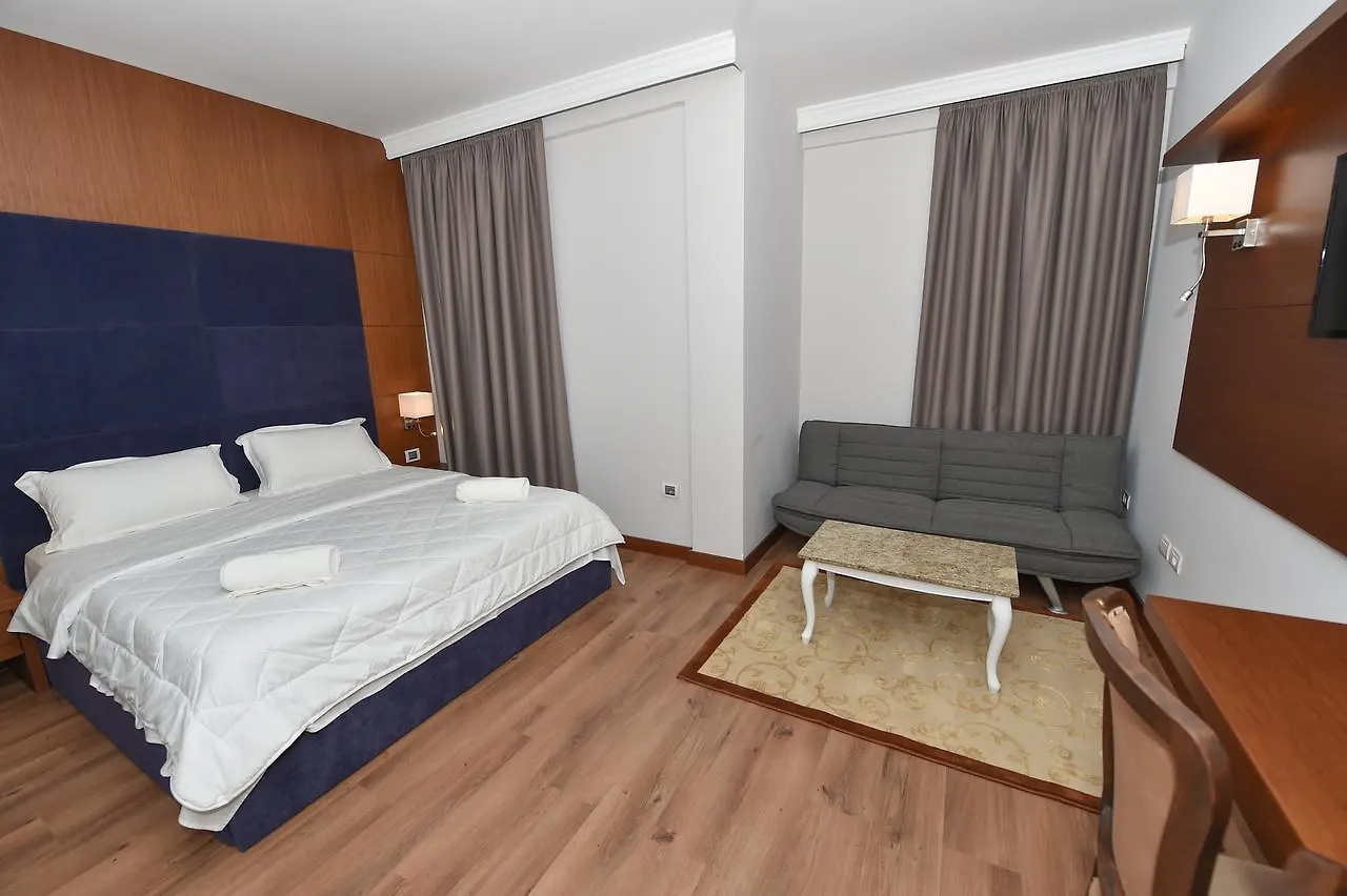 **** Hotel Golden Ring Resort Farke e Madhe Albania